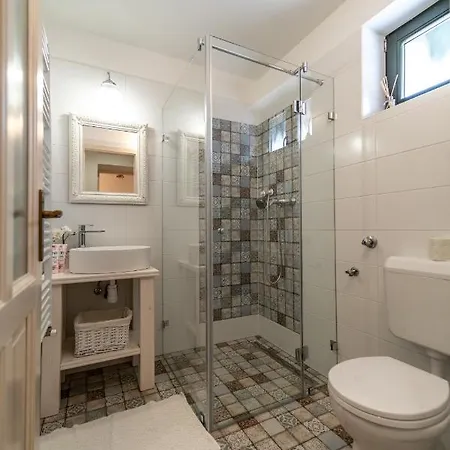 Nanica Vendeghaz - Videki Romantika Buzsák