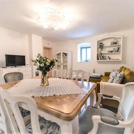 Apartman Nanica Vendégház *