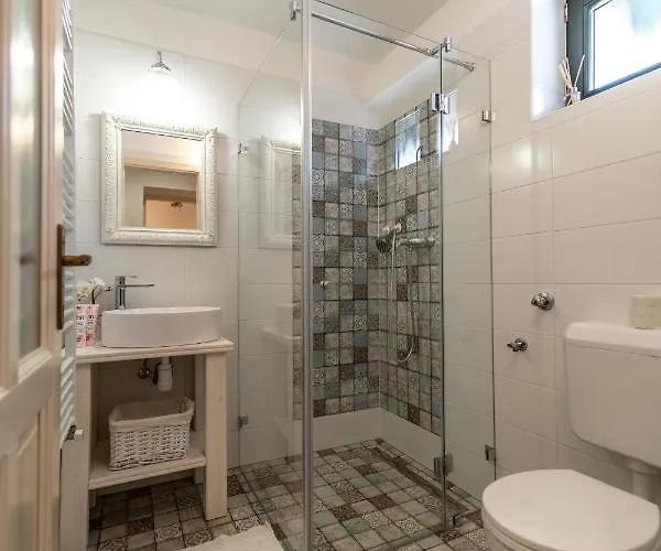 Nanica Vendeghaz - Videki Romantika Buzsák