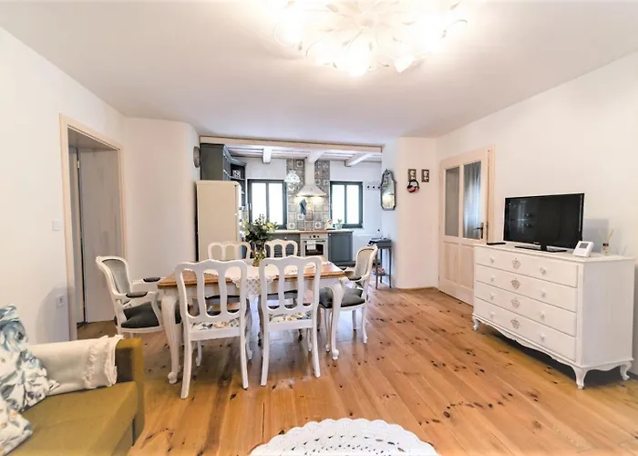 Nanica Vendeghaz - Videki Romantika Buzsák