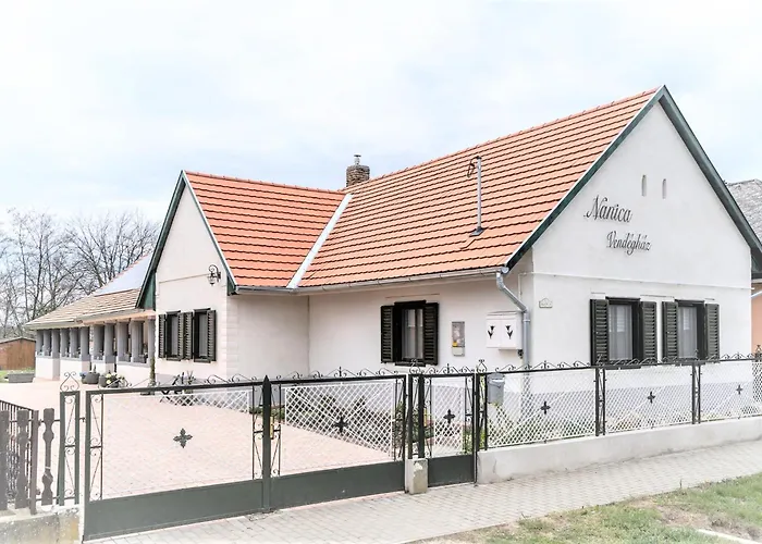 Nanica Vendeghaz - Videki Romantika * Buzsák